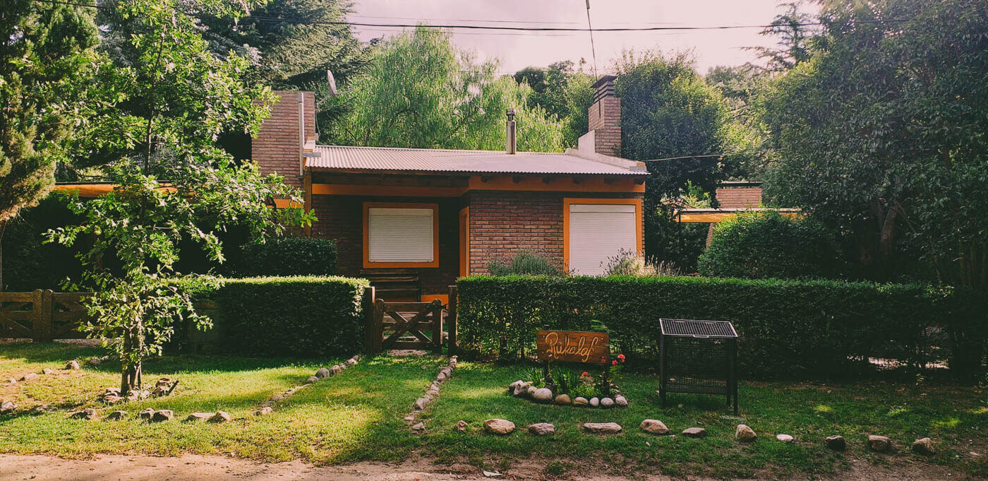 Rukalaf complejo cabañas con pileta bosque de Villa Ventana